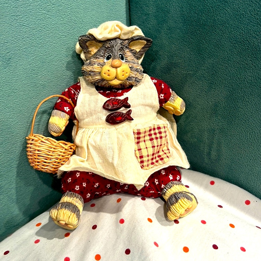 Country Critter by Russ